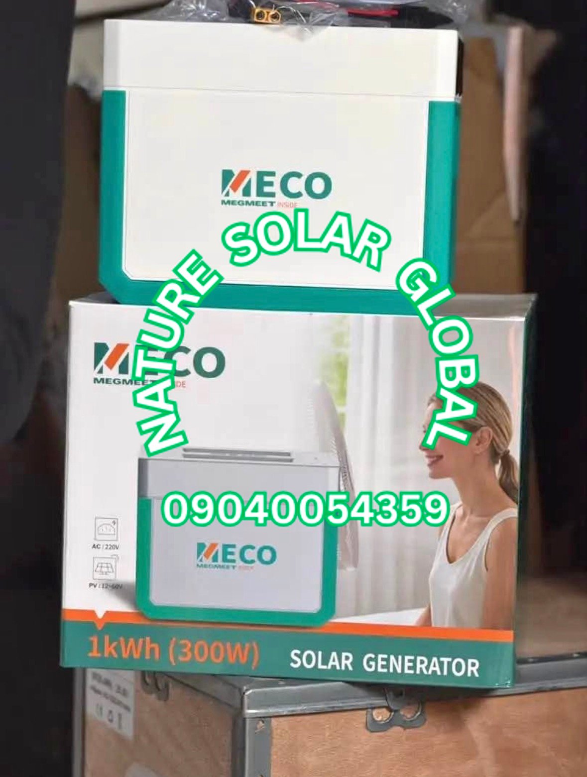 MECO 300W Rechargeable Solar Generator
